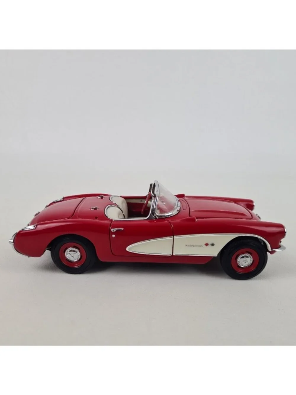 Franklin Mint Precision 1957 Chevrolet Corvette Red 1:24 Die Cast B11TC55